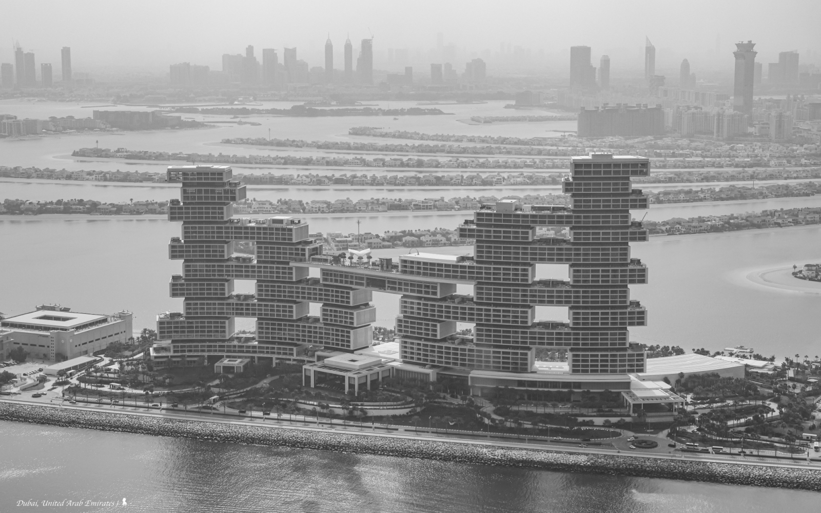 腎上腺素飆升，從水陸空嘆見杜拜世界之最