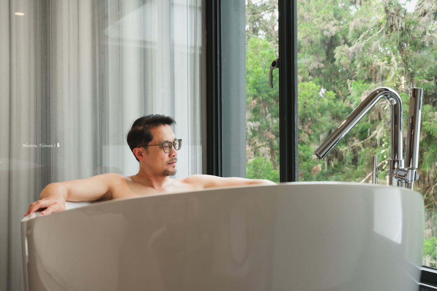 住進台灣最高人氣森林遊樂區，開箱溪頭福華漢光樓全館唯一蜜月套房